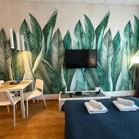 Apartman Jerozolimskie Airport And Train 325 Varsó