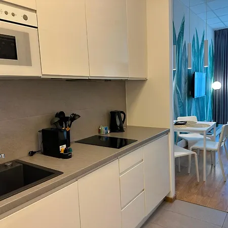 Jerozolimskie Airport And Train 325 Apartman Varsó